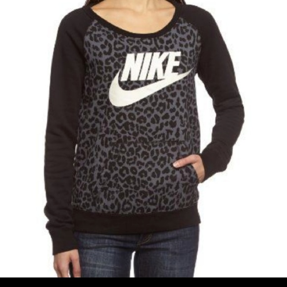 (sold)Nike rally cheetah leopard sweatshirt M - Picture 2 of 8
